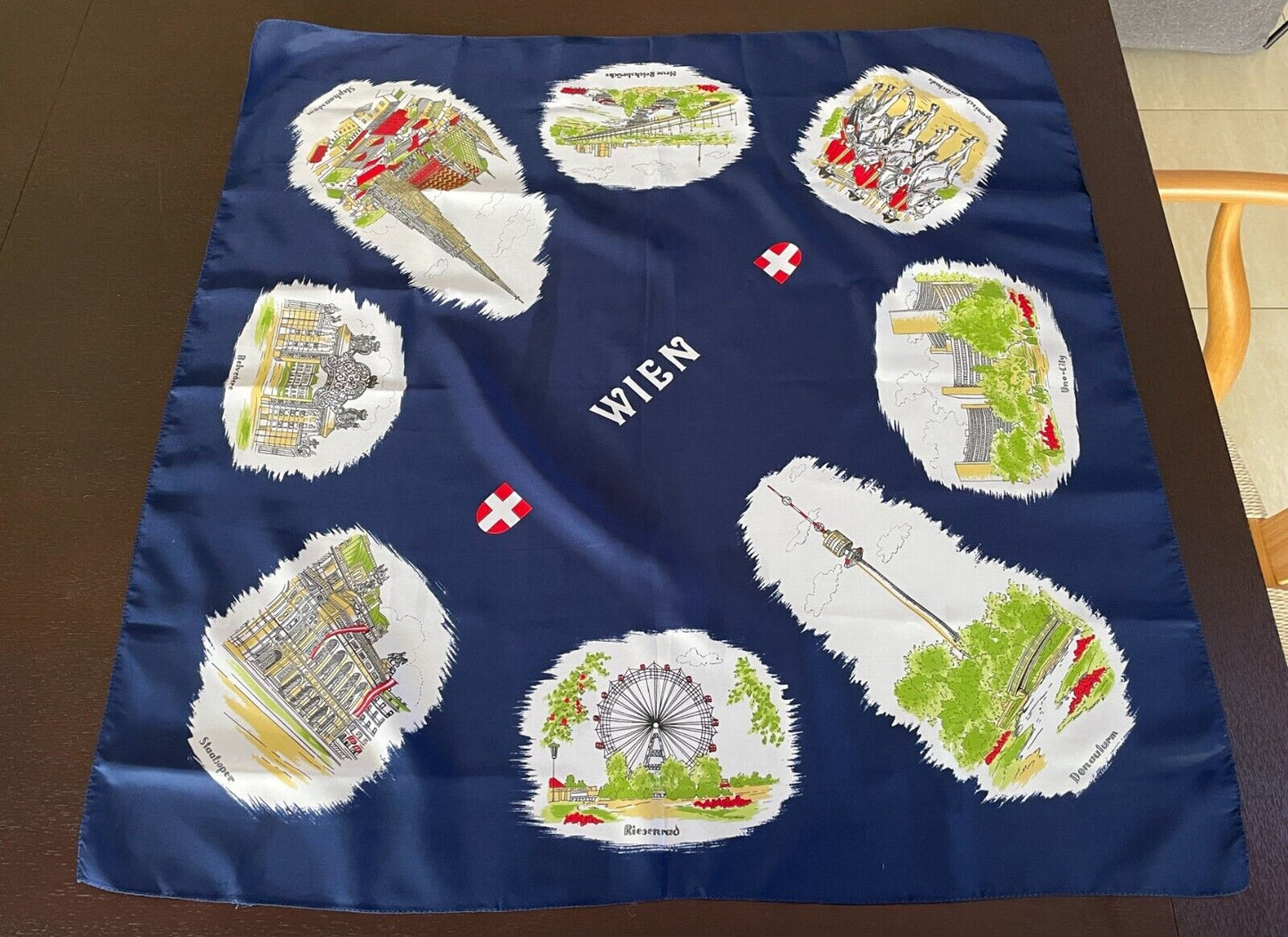 Neck Scarf WIEN VIENNA Austria Landmarks Historic Buildings Souvenir Europe 76cm