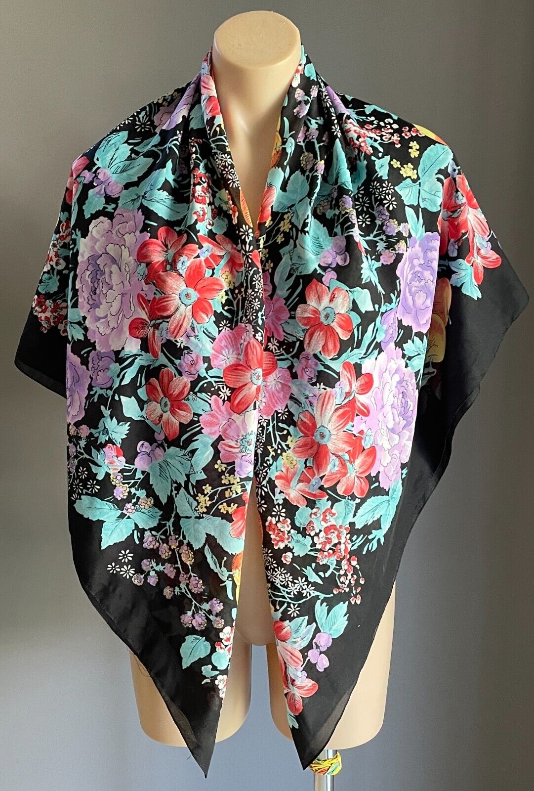 Neck Scarf ALBA PRACCHIA Black &  Floral Print Wrap 122cm Stunning ITALY