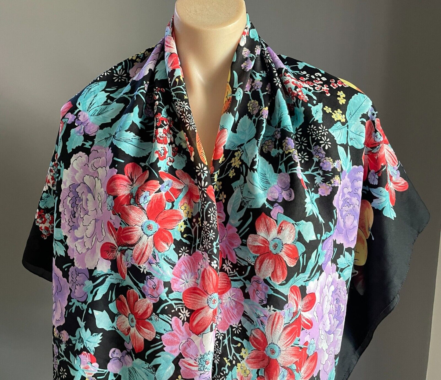 Neck Scarf ALBA PRACCHIA Black &  Floral Print Wrap 122cm Stunning ITALY