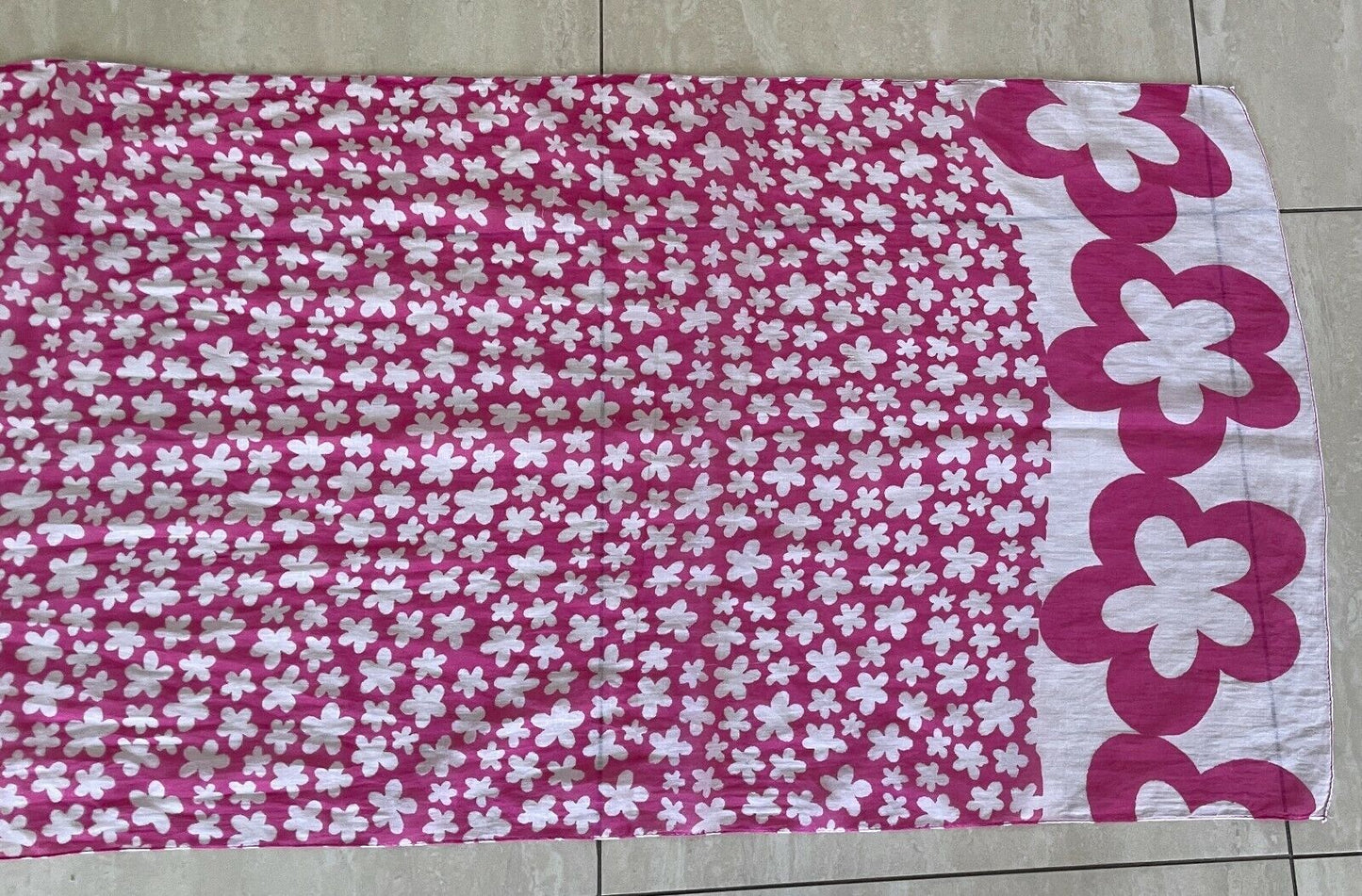 Neck Scarf Pink & White Daisy Long Floral Print Light Cotton Rectangle Wrap