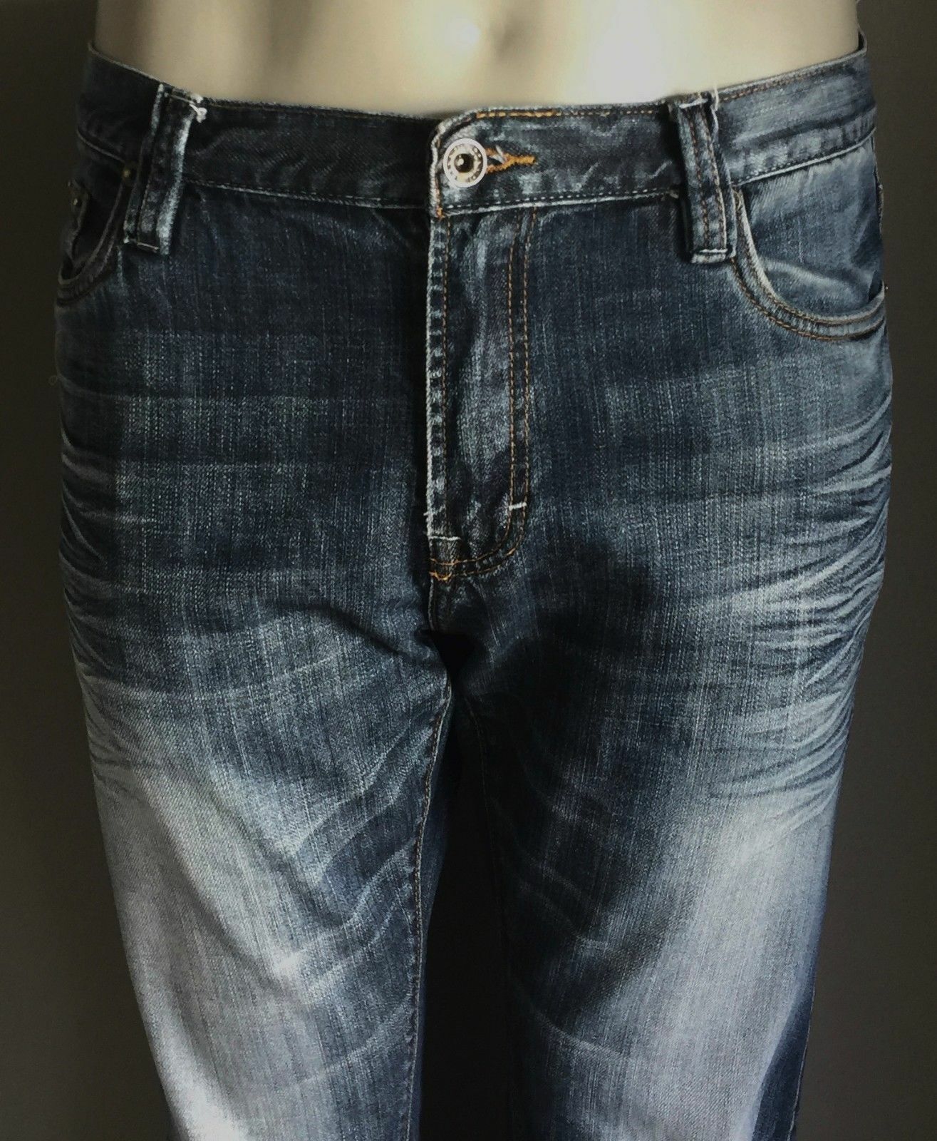 Mens CONNOR Blue Jeans Distressed Faded Denim Straight Leg Casual Size 34W 32L