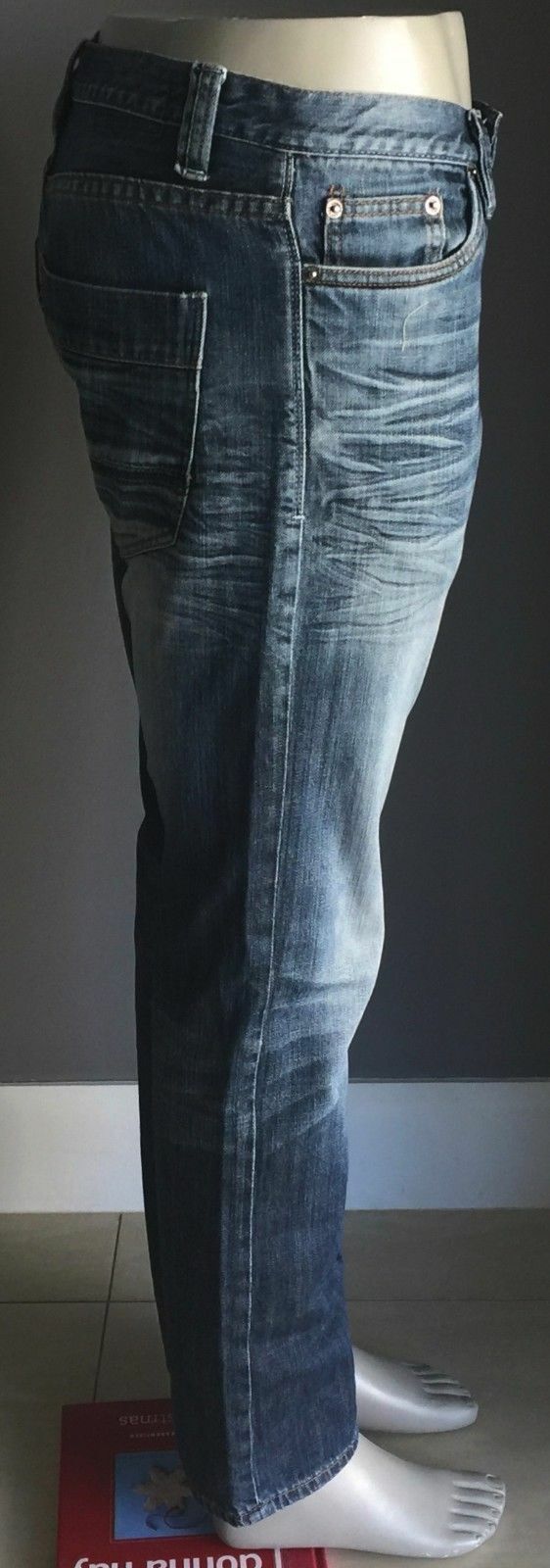 Mens CONNOR Blue Jeans Distressed Faded Denim Straight Leg Casual Size 34W 32L