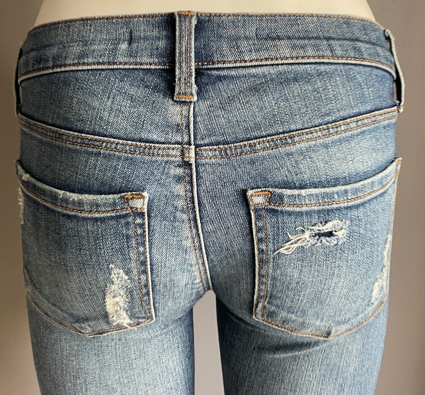 J BRAND Blue Denim Jeans Stretch  Low Rise Ripped Knees Skinny Leg 7/8 DSize 25