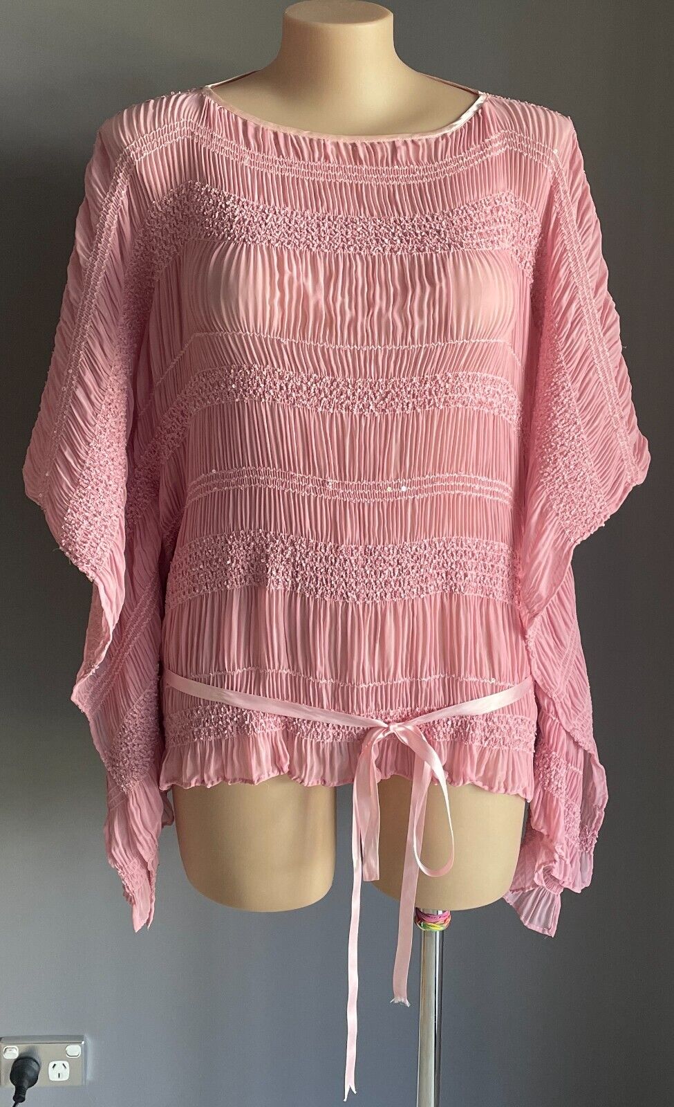 Pink Kimono Top Micro Pleat Shirred Sequin Semi Sheer Short Sleeve Size 16 - 20