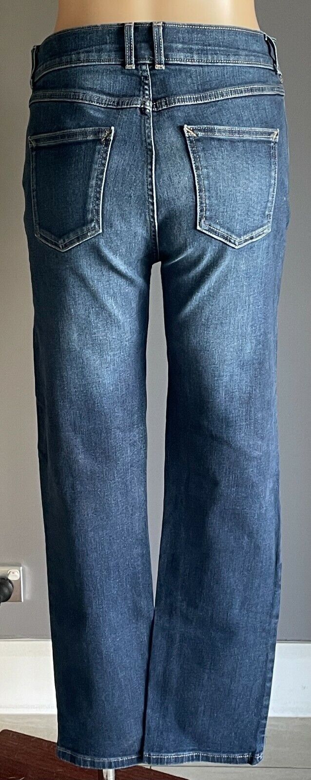 DENIM JEANS Straight Leg Jeans Mid Blue Stretch Denim Whiskers Ladies Sz 12 New