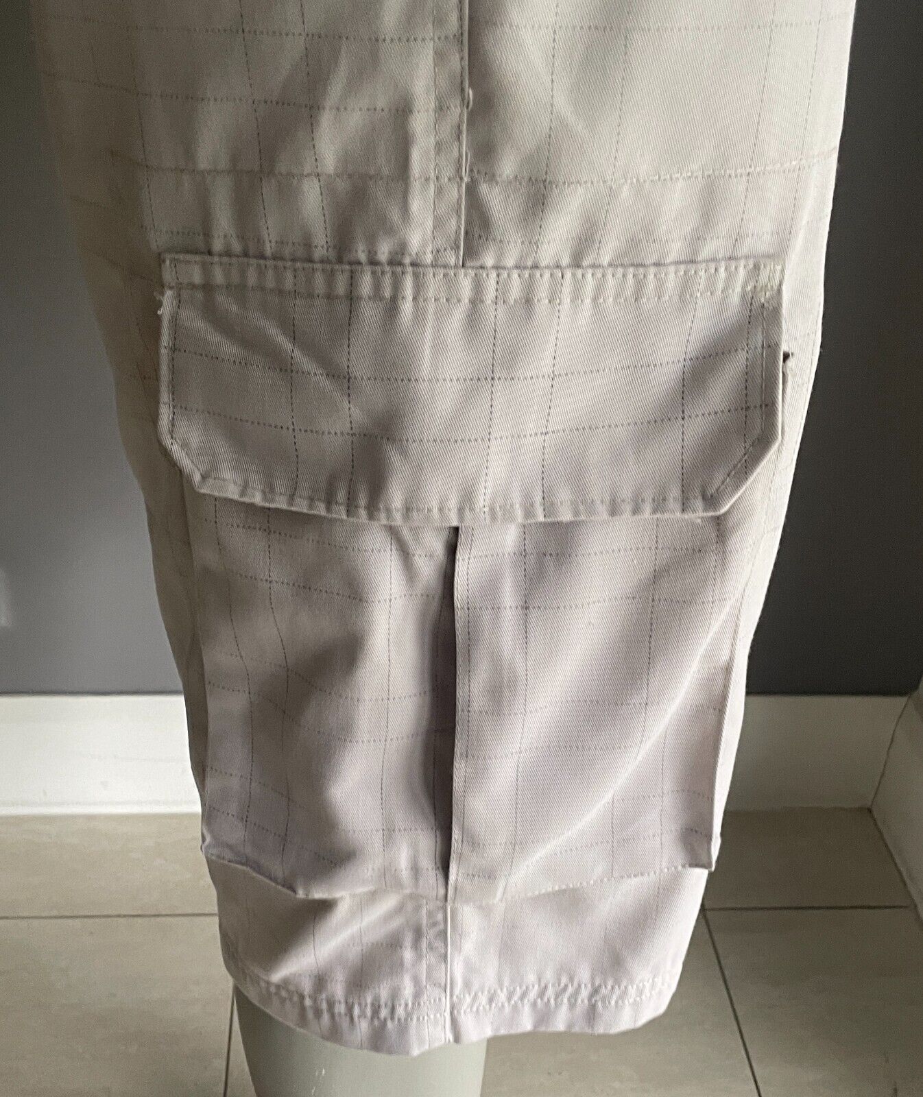 Cargo Shorts RUCKY RACE Side Pockets Mid Length Beige & Faint Check Size L