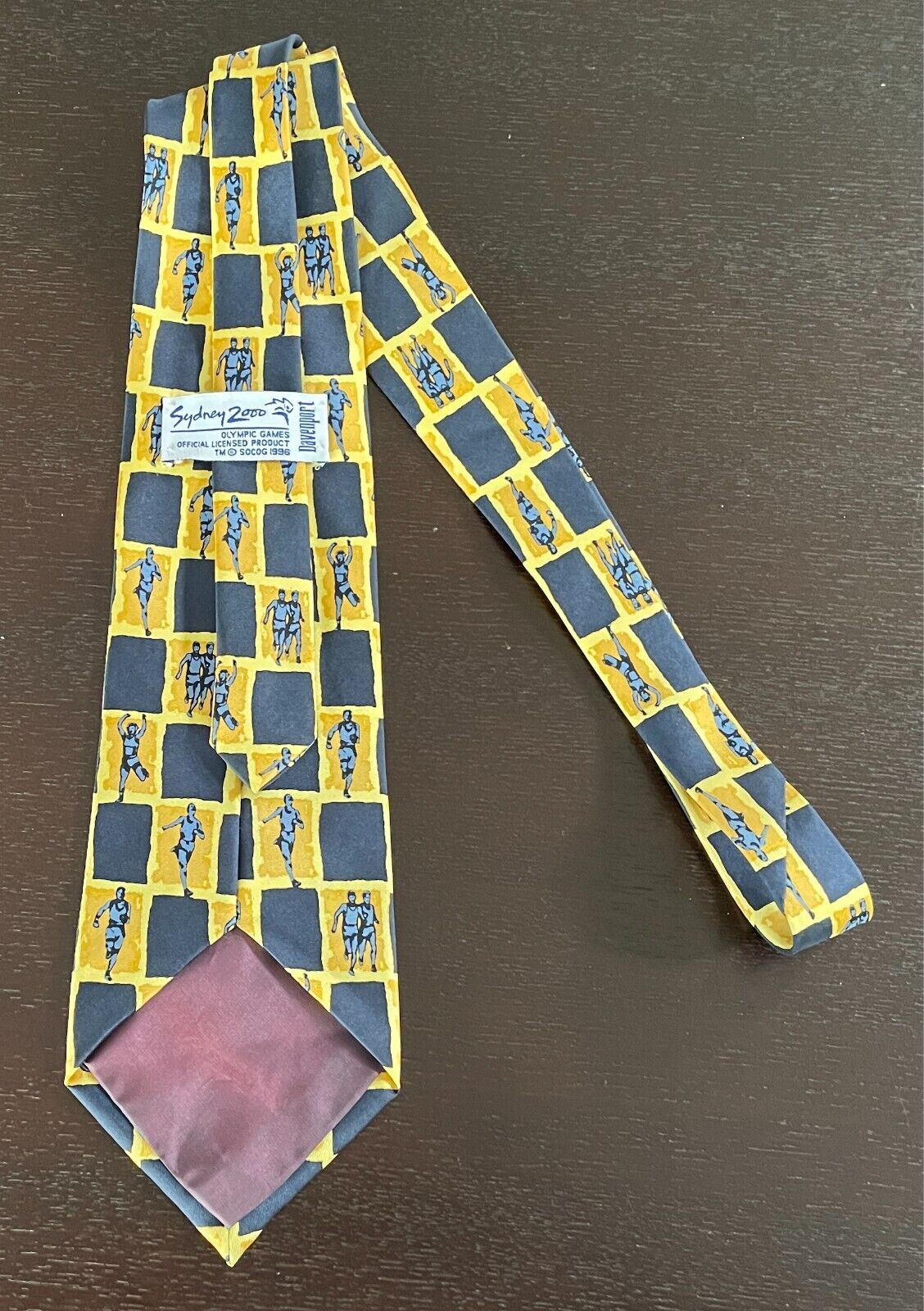 FOSTERS DAVENPORT Silk Tie Sydney 2000 Olympics Track & Field Supporter Beer