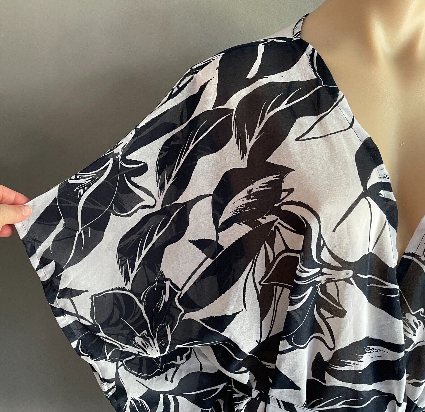 ANKO SWIM Beach Cover Kimono Navy White Floral Sheer Waist Tie Top Sz S M 10 12