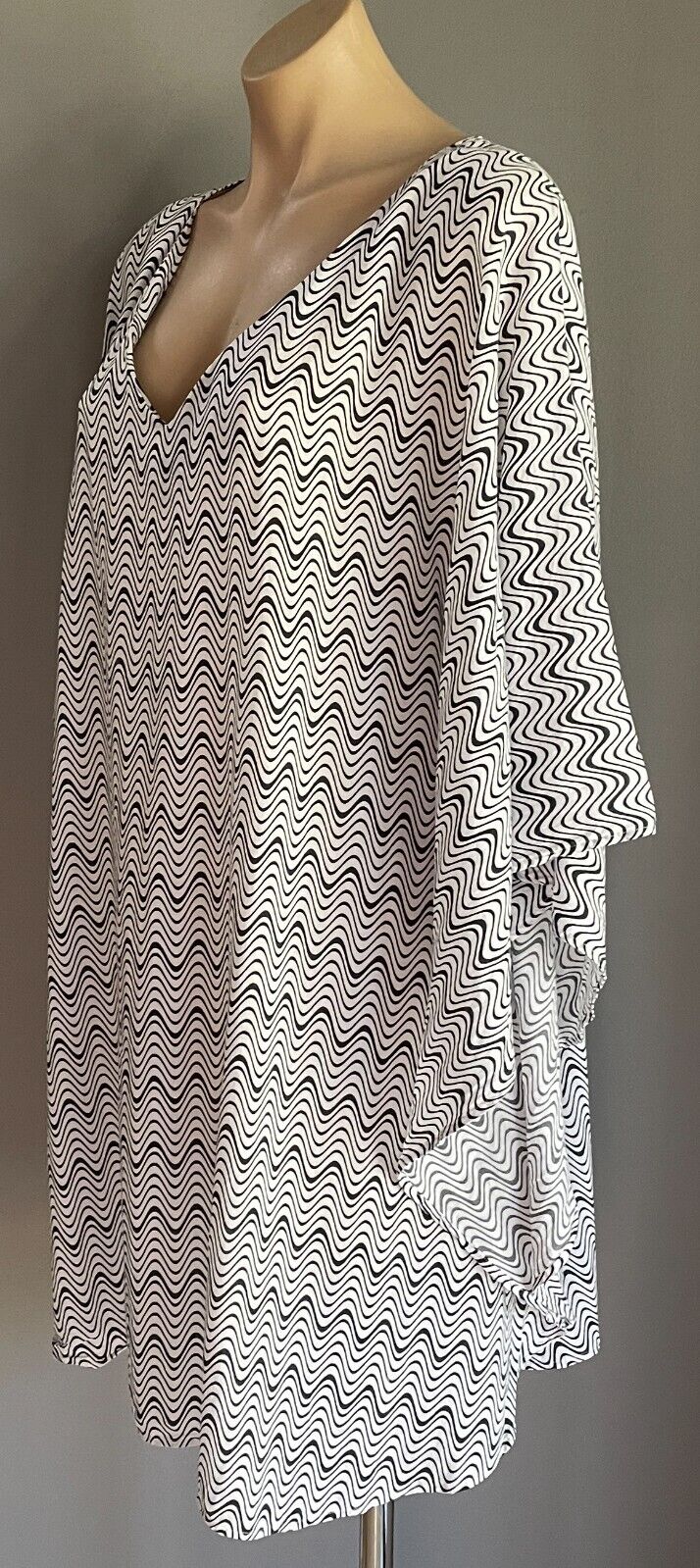 MISSONI for TARGET Beach Cover Black White Wave Print Kaftan Kimono Sz 16 NEW