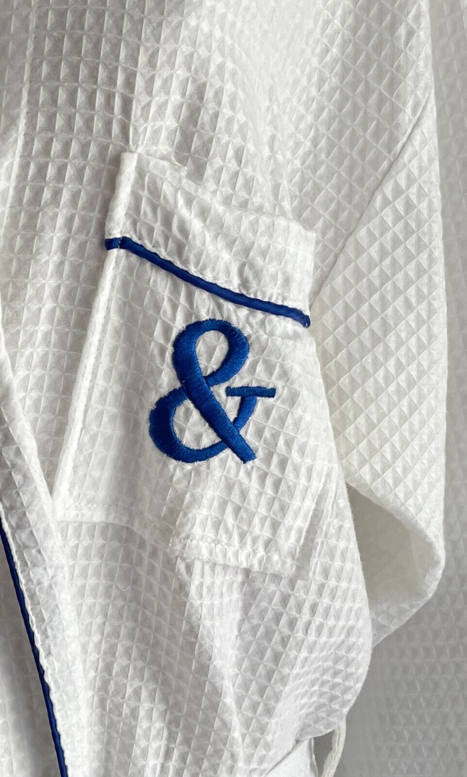 P&O CRUISES Bath Robe White Cotton Waffle Weave Blue Trim Waist Tie Cruise