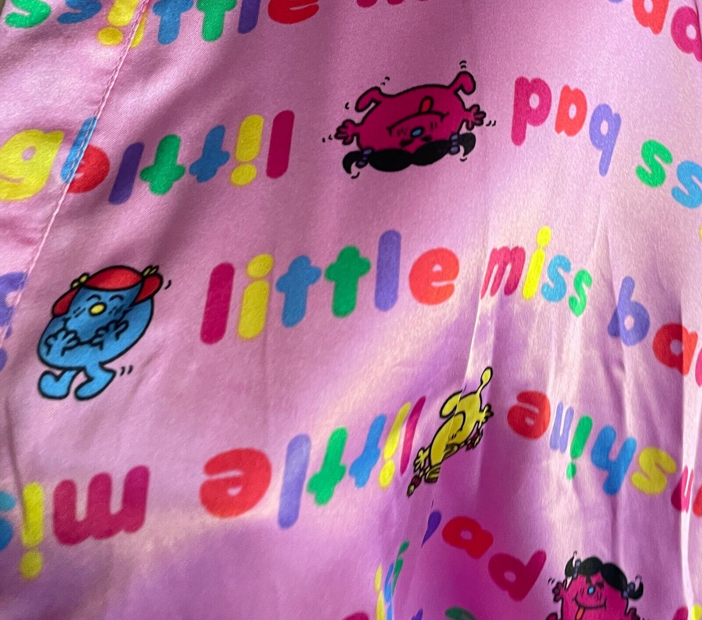 LITTLE MISS BAD Satin Bath Robe Pink MultiColour Print Short w Waist Tie Size 10
