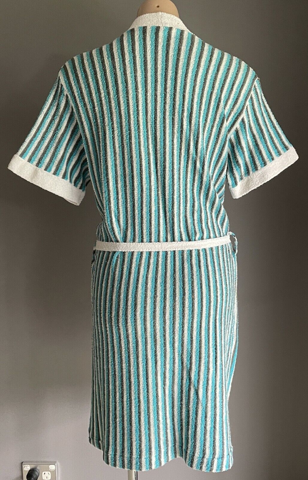 WALTONS Terry Towelling Blue Grey White Stripe Sh/Sleeve Sz 16 Vintage Bath Robe