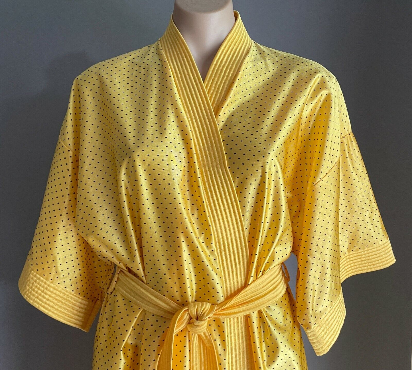 GIVONI Bath Robe Yellow & Black Polka Dot Short Sleeve Long  Loungewear Size 16