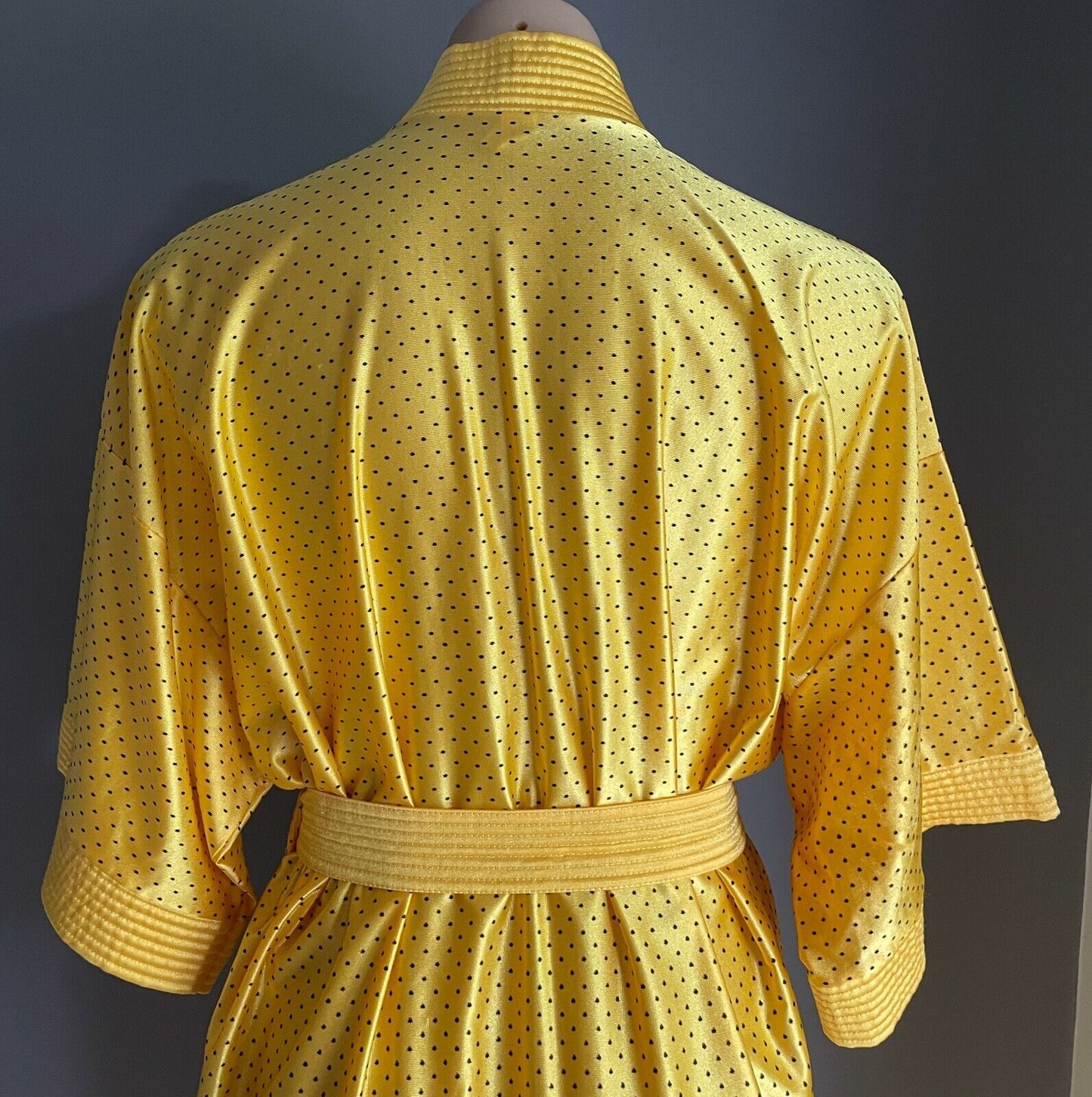 GIVONI Bath Robe Yellow & Black Polka Dot Short Sleeve Long  Loungewear Size 16