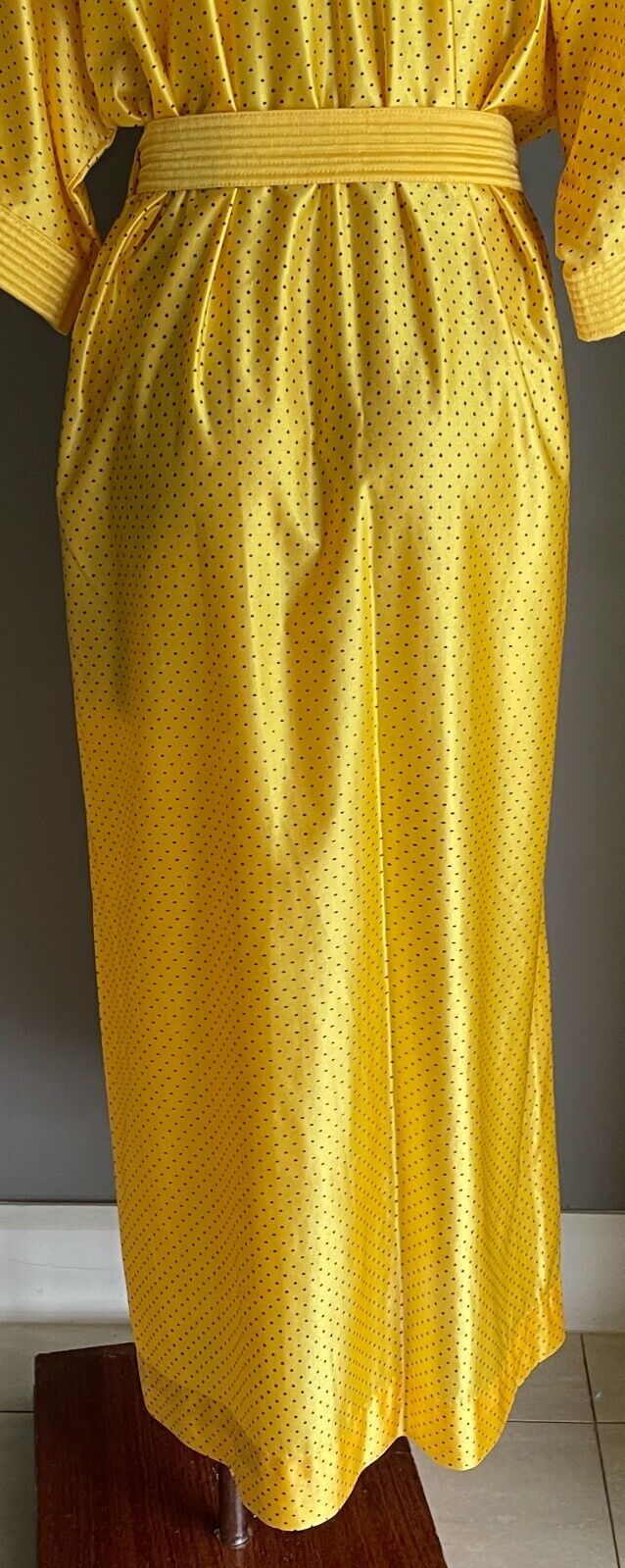 GIVONI Bath Robe Yellow & Black Polka Dot Short Sleeve Long  Loungewear Size 16