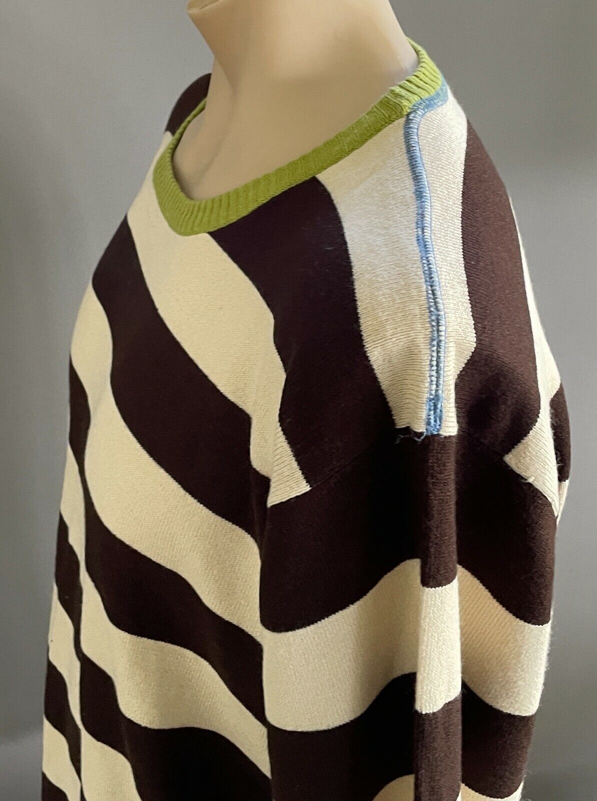 TARGET Mens Sweater Beige Brown Knit Long Sleeve w Green Trim Pullover XXL 112