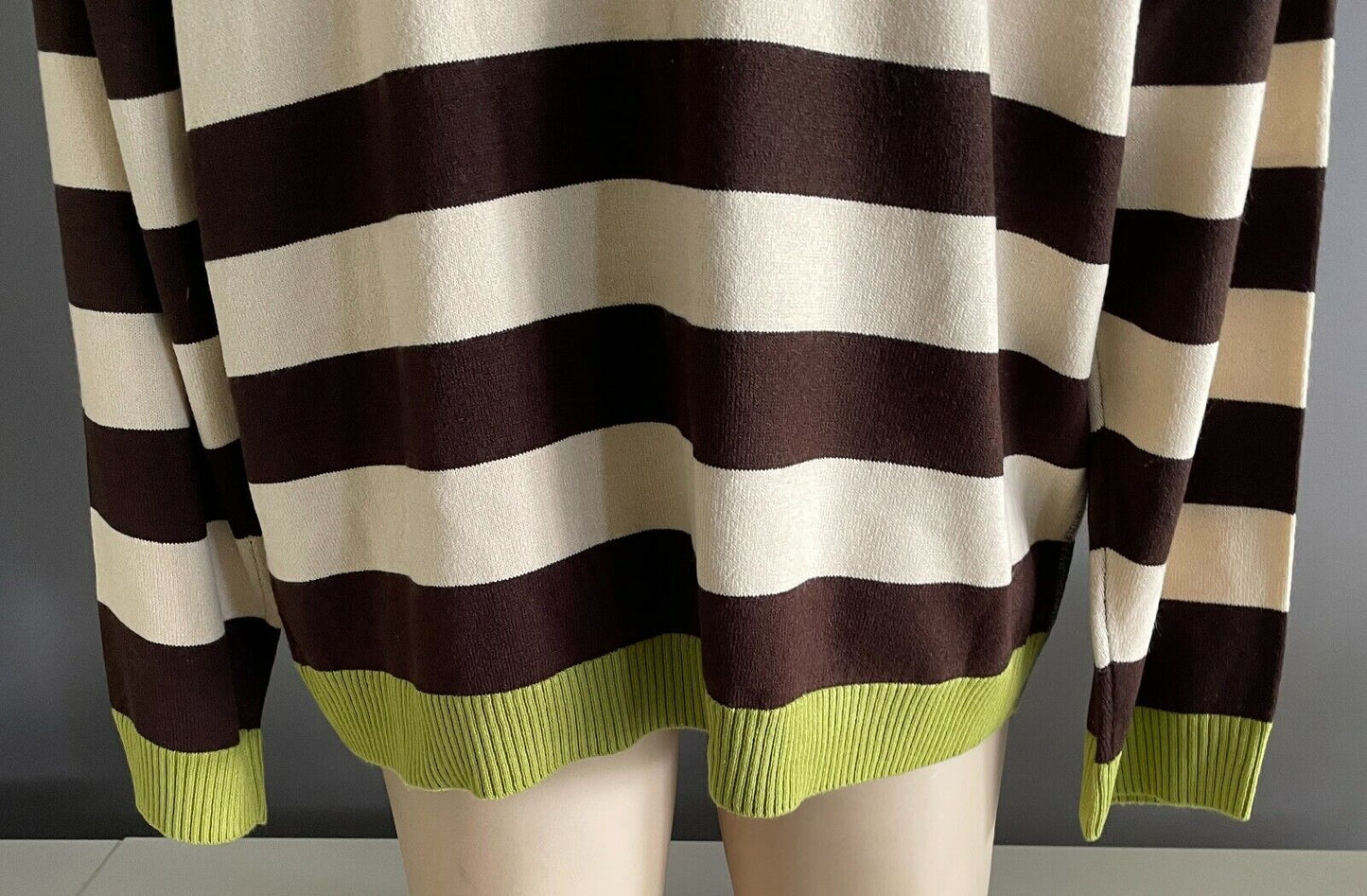 TARGET Mens Sweater Beige Brown Knit Long Sleeve w Green Trim Pullover XXL 112