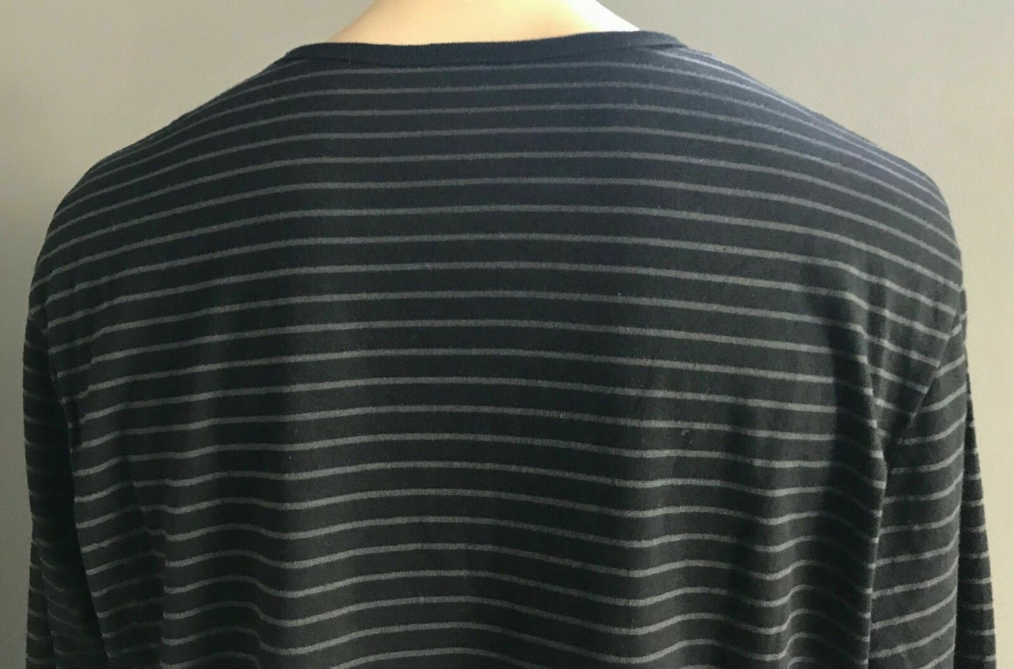 URBAN SUPPLY Crew Neck Top Long Sleeve Black Grey Stripe Mens  Size XL