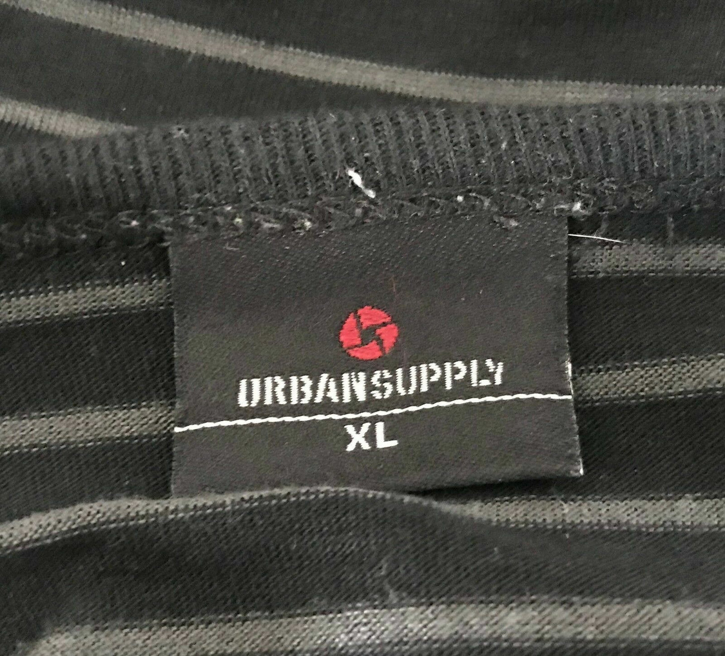 URBAN SUPPLY Crew Neck Top Long Sleeve Black Grey Stripe Mens  Size XL