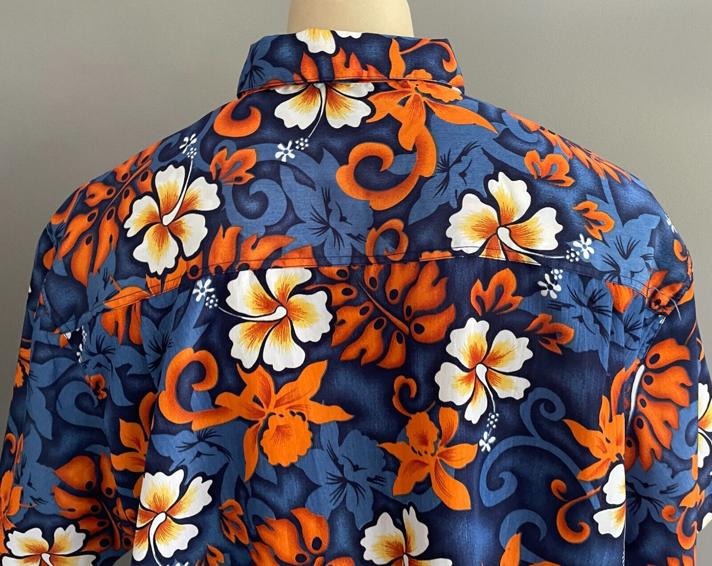 BEACH CLUB CLOTHING Hawaiian Shirt Tropical Floral Size XL Short Sleeve Surf