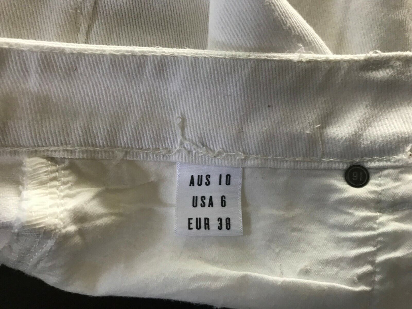 COTTON ON White Denim Jeans Shorts High Rise Cut Off Fray Hem  Sz10 Hi Waist