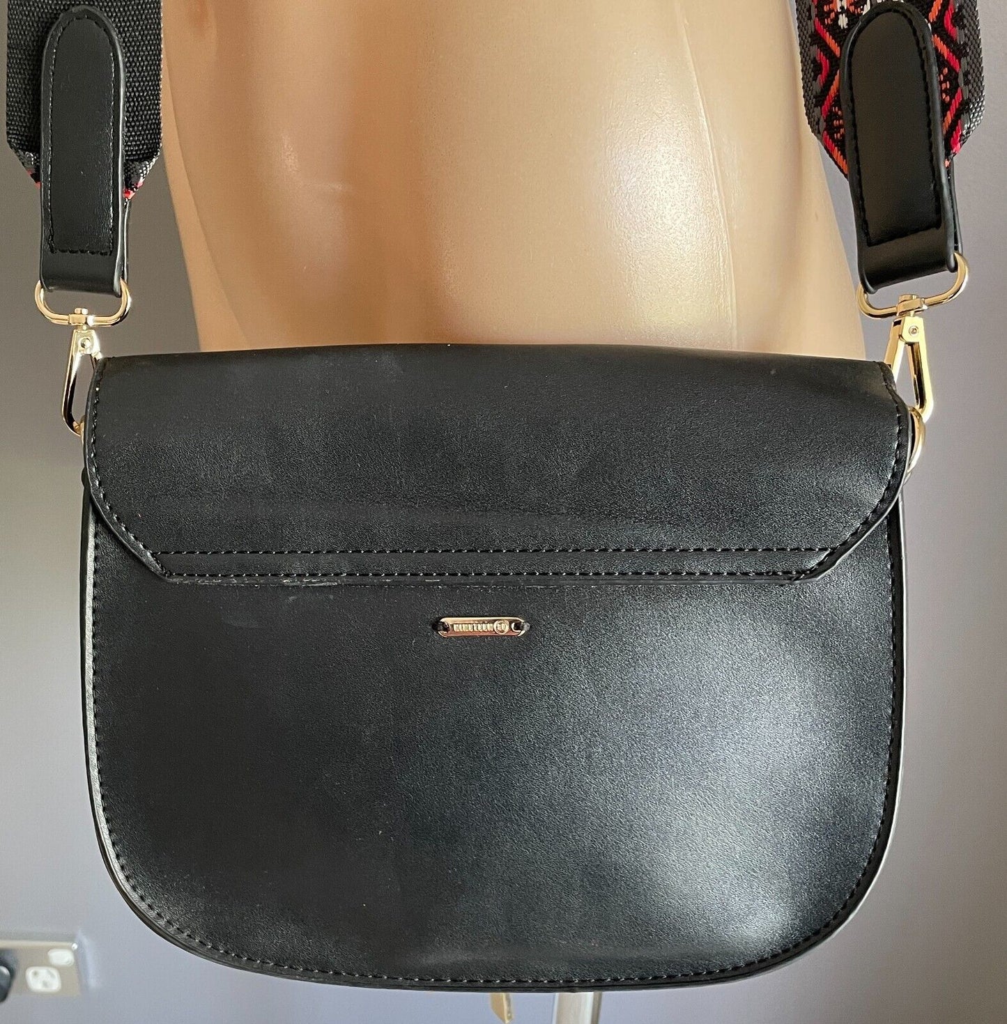 COTTON ON Black Pleather PU Saddle Crossbody w Contrasting Shoulder Bag Strap