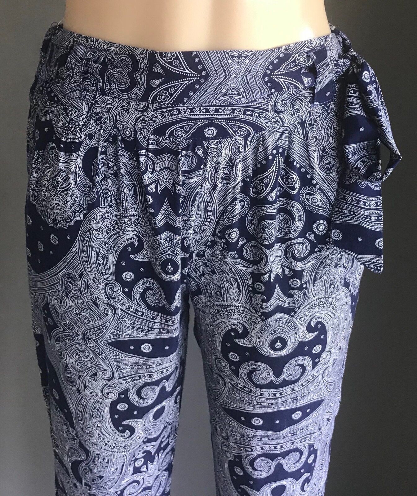 COTTON ON Pants Relaxed Blue White Shirred Waist Ties Tapered Ladies Size S 10