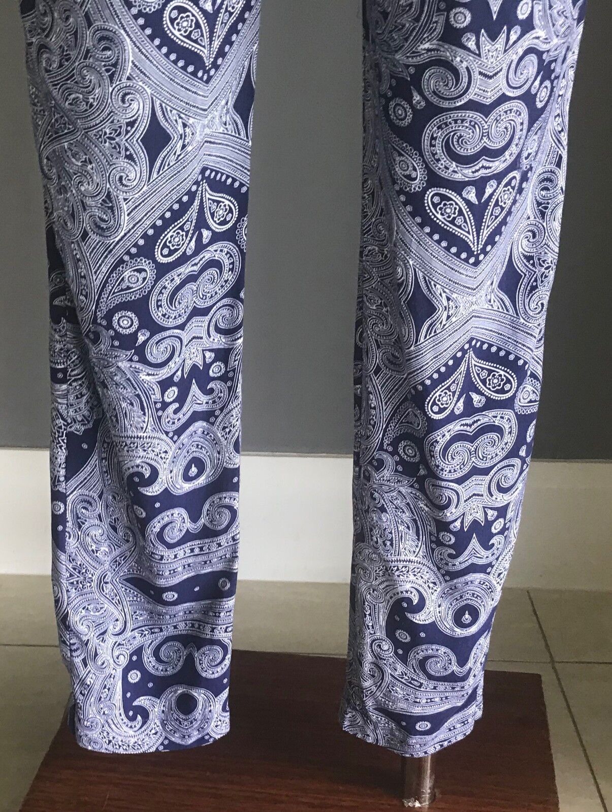 COTTON ON Pants Relaxed Blue White Shirred Waist Ties Tapered Ladies Size S 10