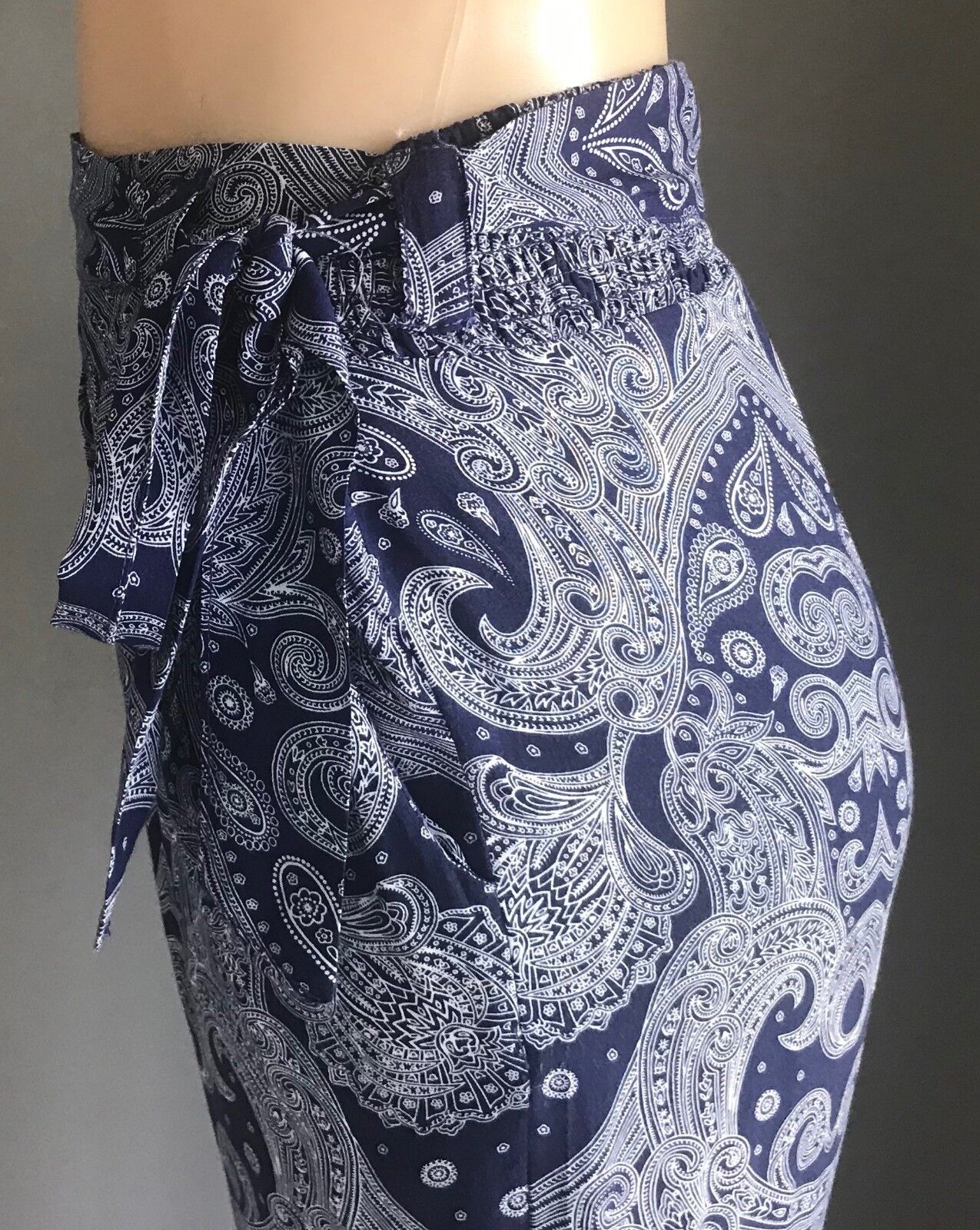 COTTON ON Pants Relaxed Blue White Shirred Waist Ties Tapered Ladies Size S 10