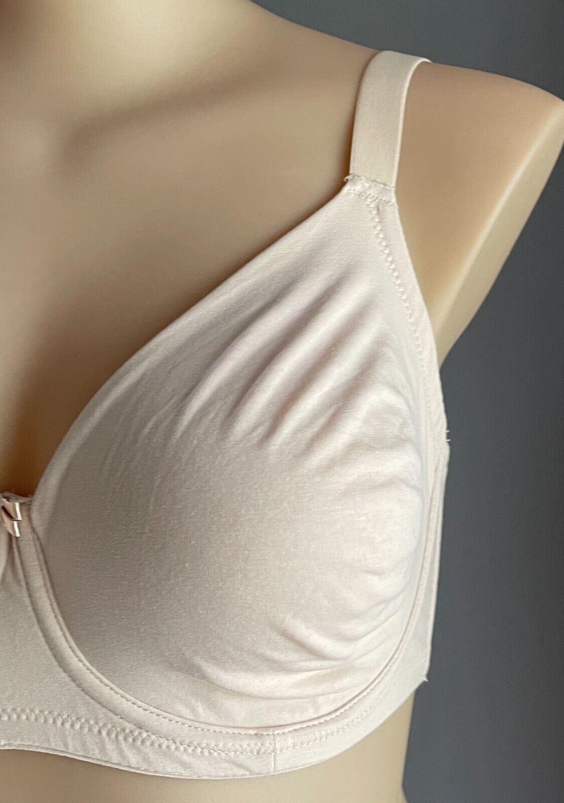 TARGET Bra 14E Underwire Beige Minimiser Lingerie Underwear Size 14 E