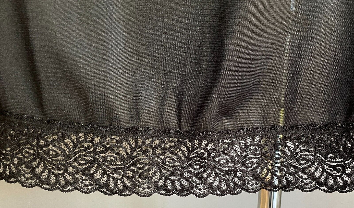 TARGET Vintage Half Slip Petticoat Black Elastic Waist Lace Hem Size 10