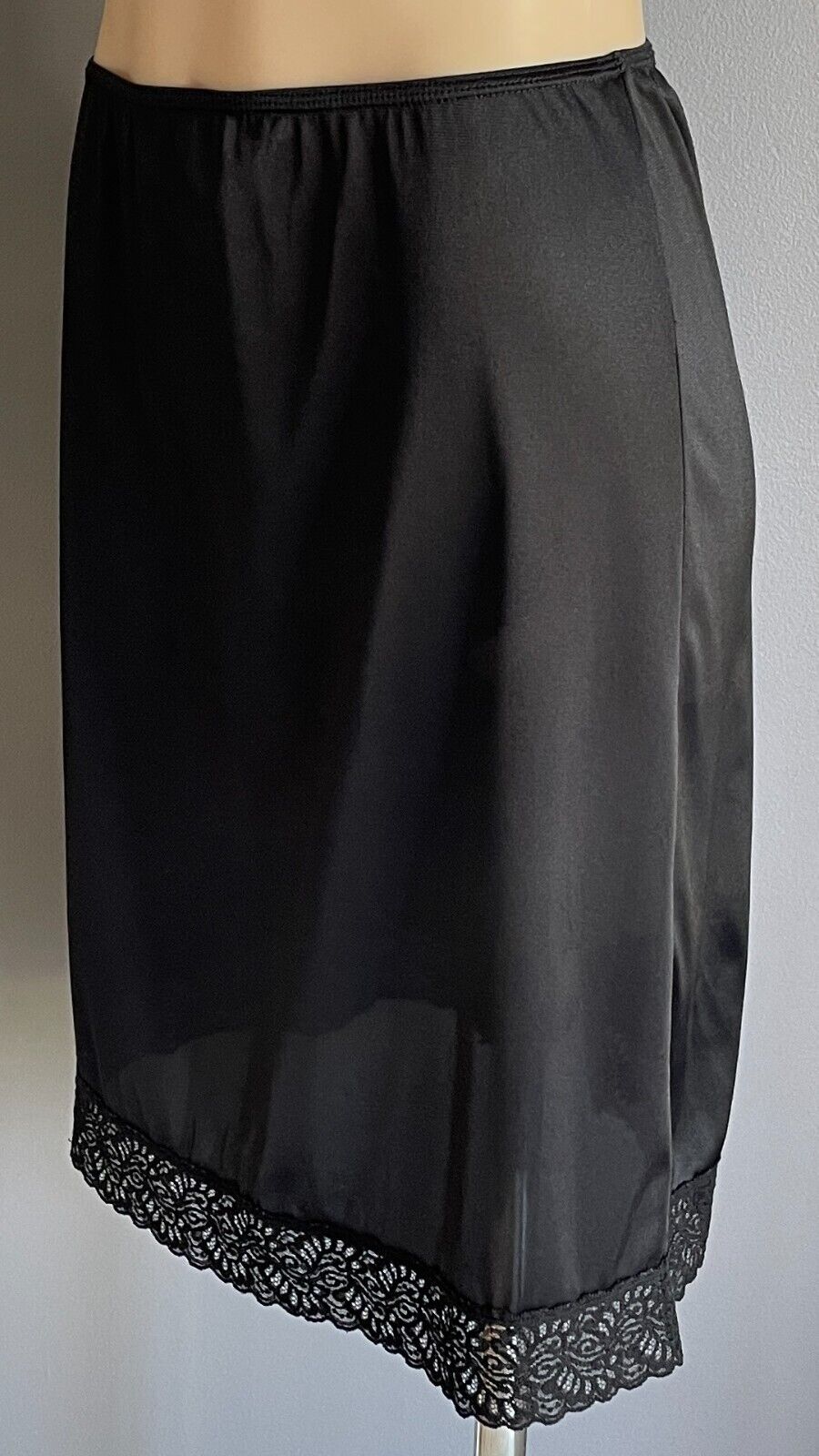 TARGET Vintage Half Slip Petticoat Black Elastic Waist Lace Hem Size 10