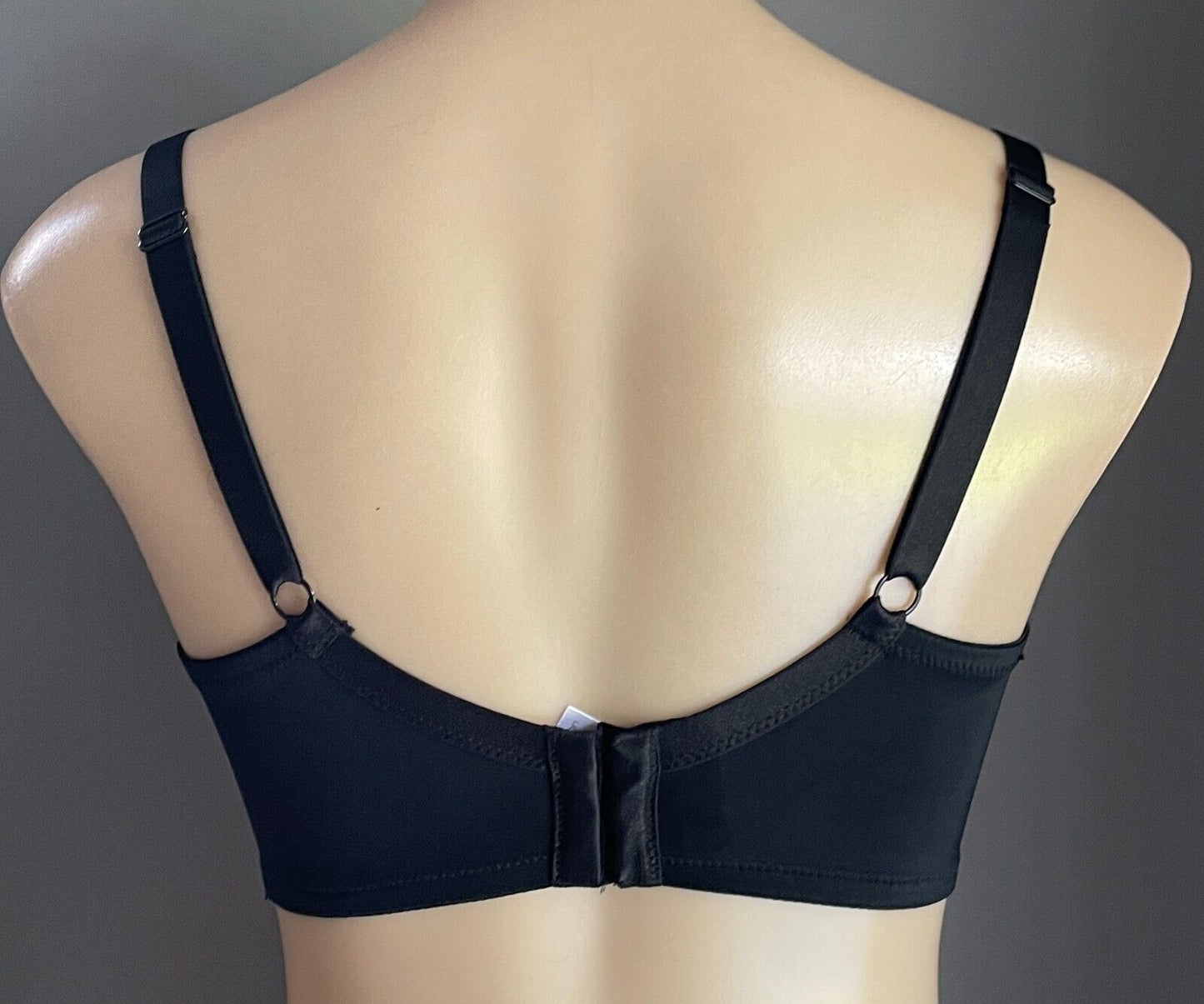 TARGET Bra 12E Black Contour Brushed T-Shirt Fabric Underwire Bra New 12 E