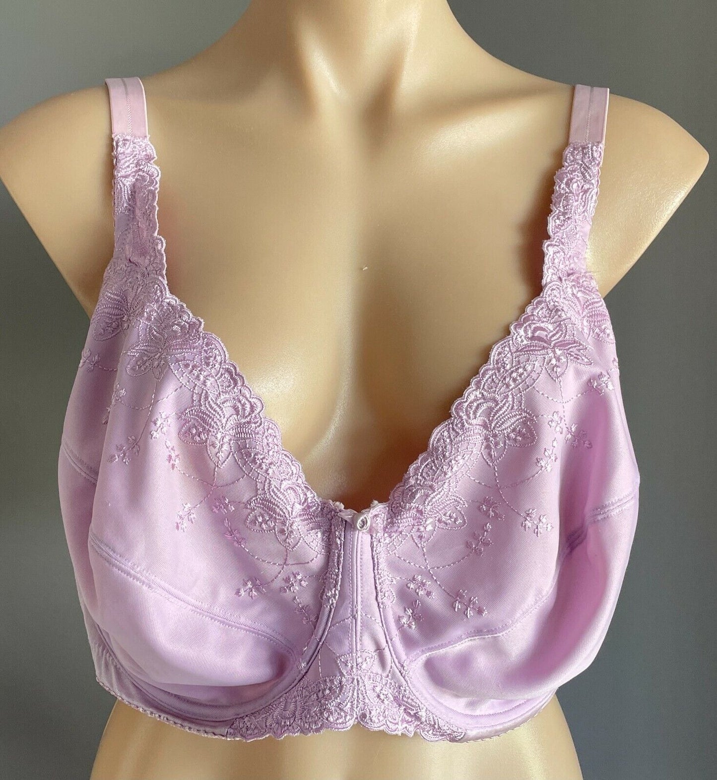 TARGET Bra 22DD Underwire Mauve Floral Embroidery Trim  Ladies Plus NEW 22 DD