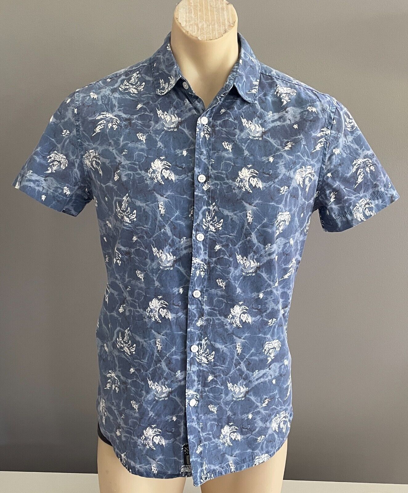 BAUHAUS Shirt Short Sleeve Blue Black Crackle Print Size M Slim Fit 104cm Chest