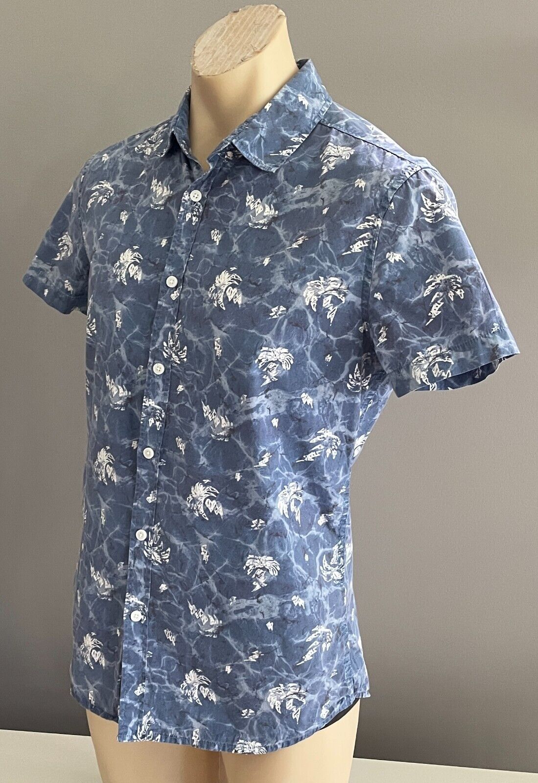 BAUHAUS Shirt Short Sleeve Blue Black Crackle Print Size M Slim Fit 104cm Chest