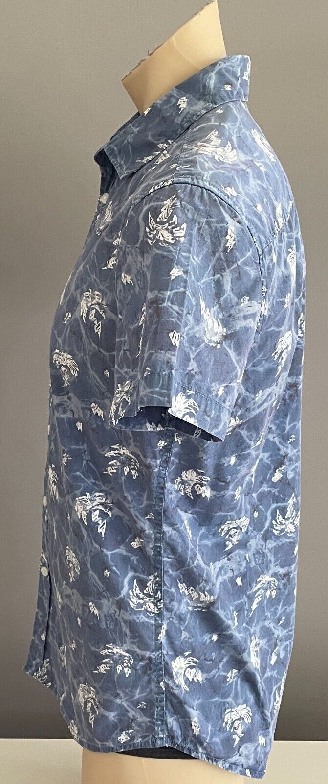BAUHAUS Shirt Short Sleeve Blue Black Crackle Print Size M Slim Fit 104cm Chest