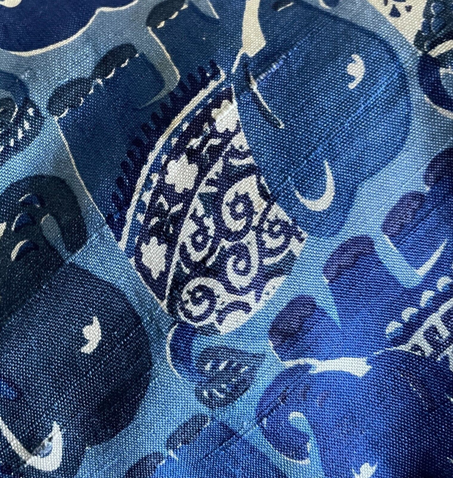 Mens Vintage NeckTie Blue White ELEPHANT Print Silk Hand Made in Thailand Tie