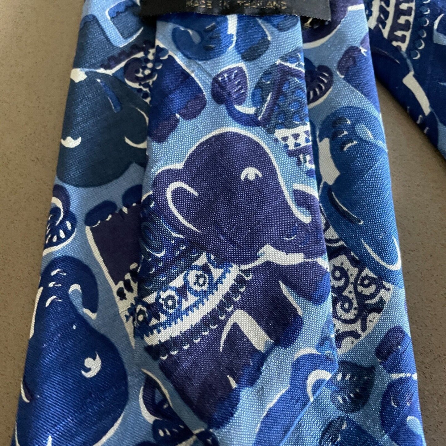 Mens Vintage NeckTie Blue White ELEPHANT Print Silk Hand Made in Thailand Tie