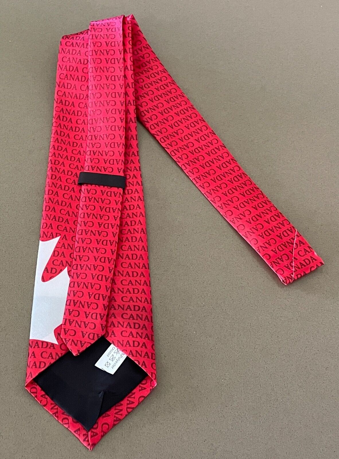 NeckTie CANADA Red White Black Souvenir Maple Leaf Print Polyester Neck Tie