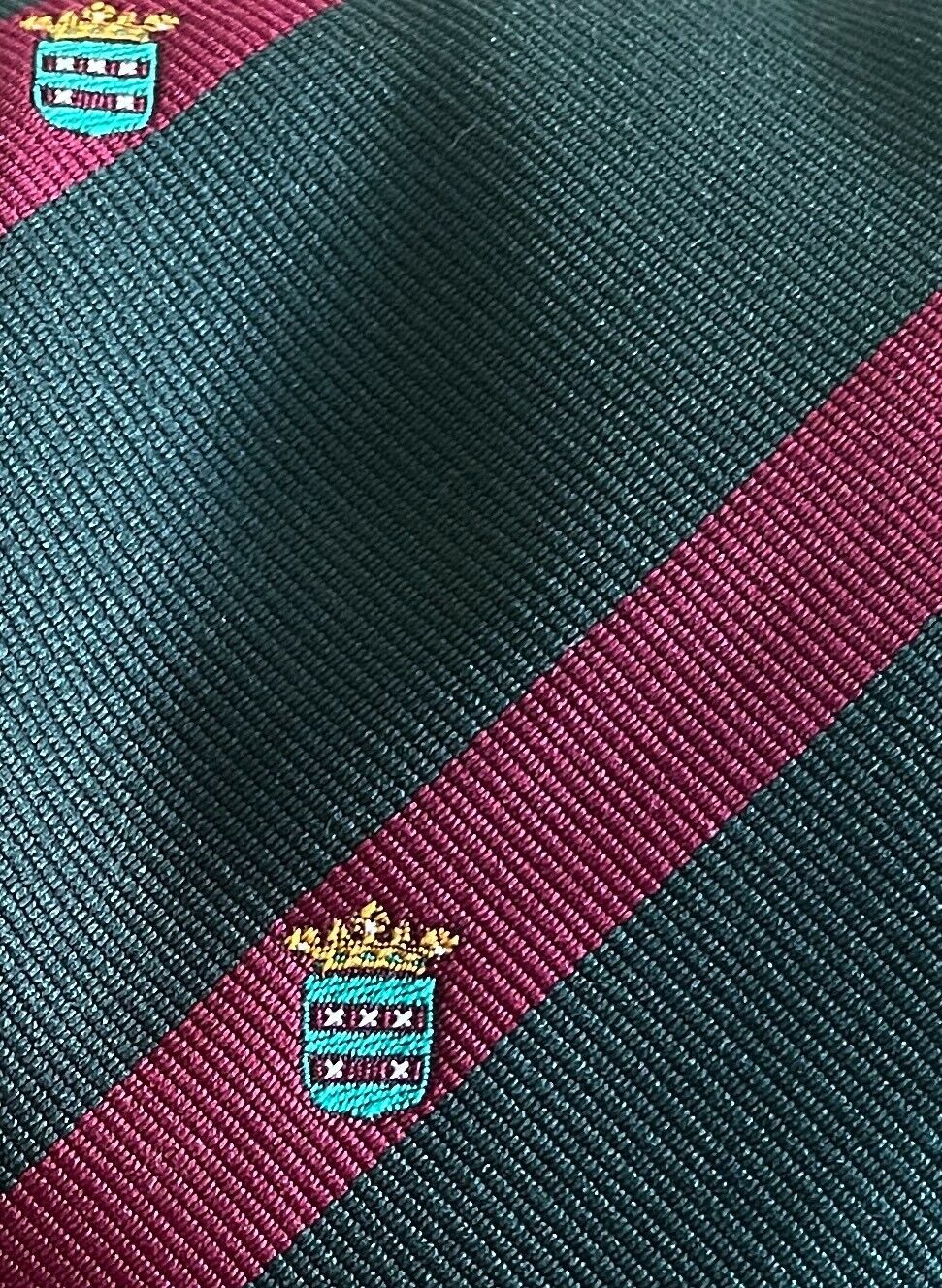 Mens Necktie Vintage Thin Tie Green and Cerise Stripe Crest Print Polyester Tie