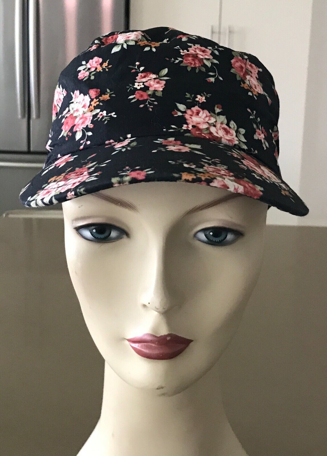 Strap Back Cap Black Floral Print Newsboy Style Hat Size 57.5  59cm Baseball