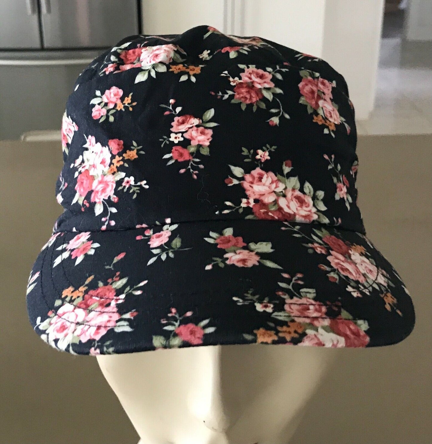 Strap Back Cap Black Floral Print Newsboy Style Hat Size 57.5  59cm Baseball