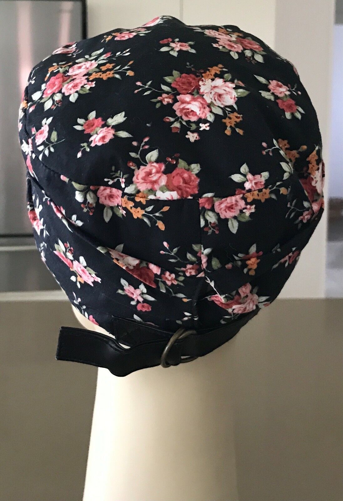 Strap Back Cap Black Floral Print Newsboy Style Hat Size 57.5  59cm Baseball