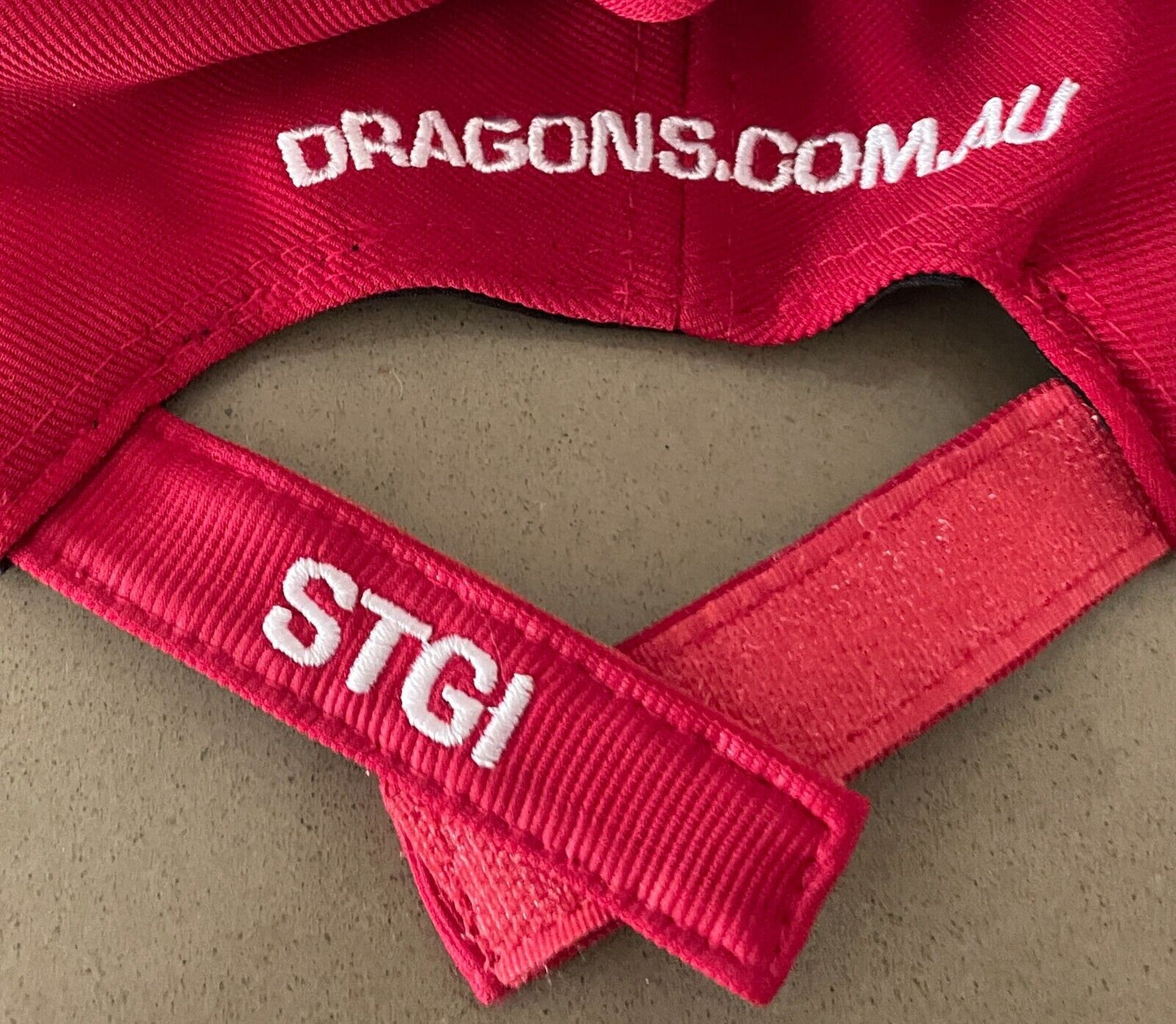ST GEORGE ILLAWARRA DRAGONS Fan Cap Red V Member 2012 Red White Adjustable OSFM