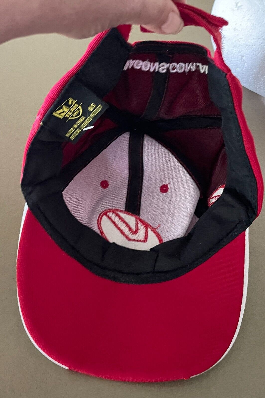 ST GEORGE ILLAWARRA DRAGONS Fan Cap Red V Member 2012 Red White Adjustable OSFM