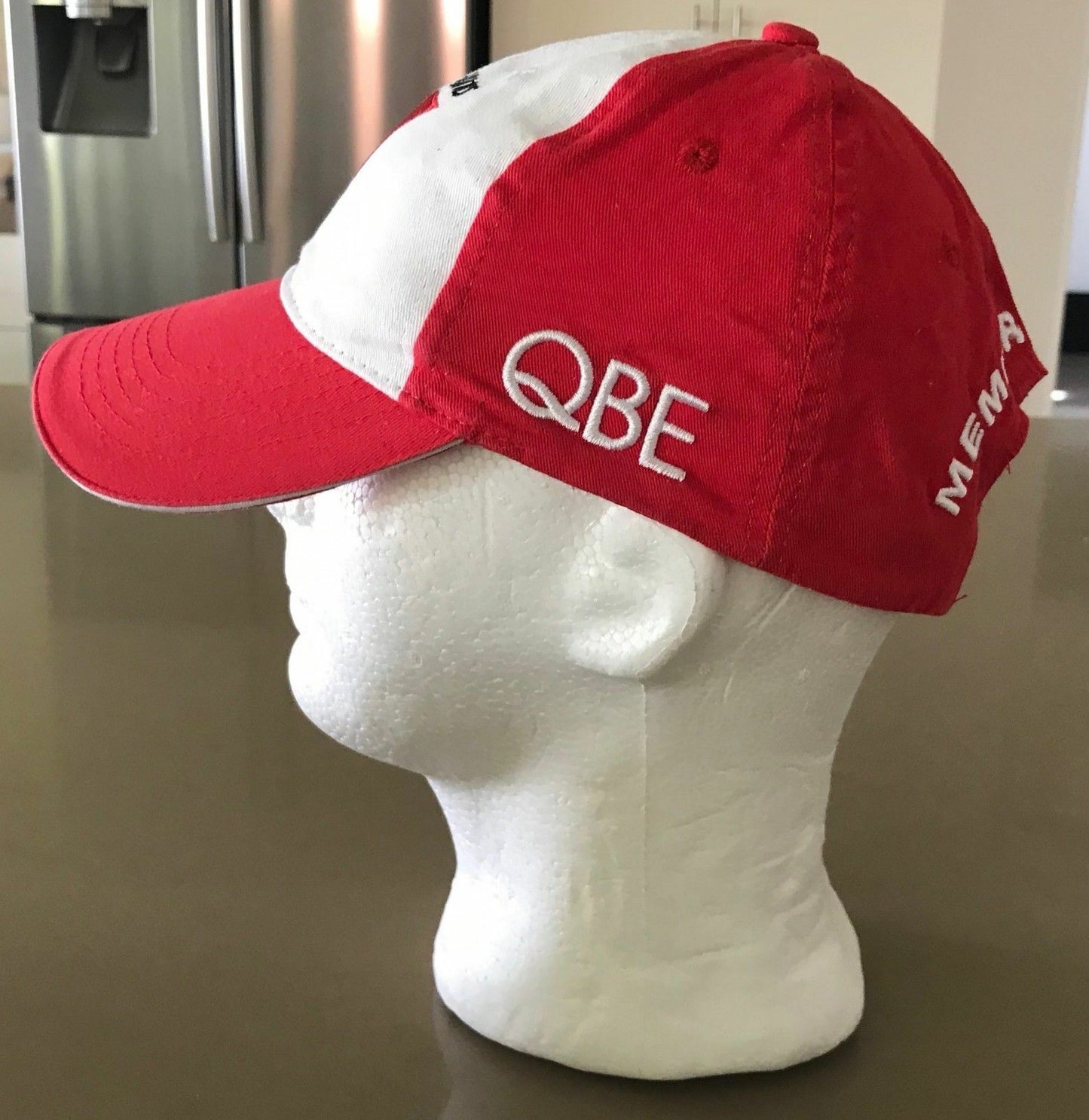 Fan Cap SYDNEY SWANS AFL 2013 Members Hat White & Red Strap Back Mens Supporter