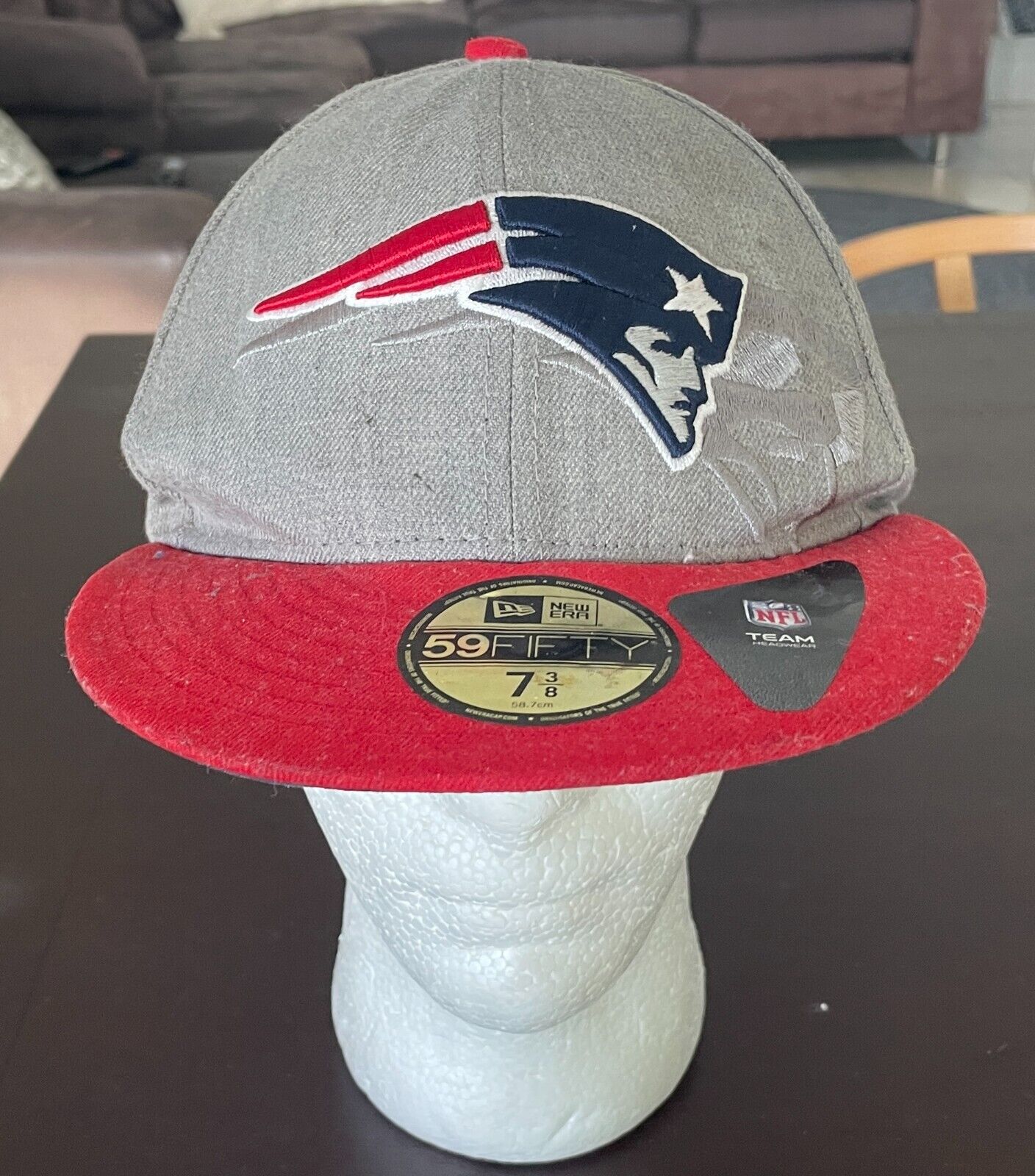 Fan Cap NEW ENGLAND PATRIOTS NFL Grey & Red 59FIFTY Fitted Cap Size 7 3/8/58.7cm