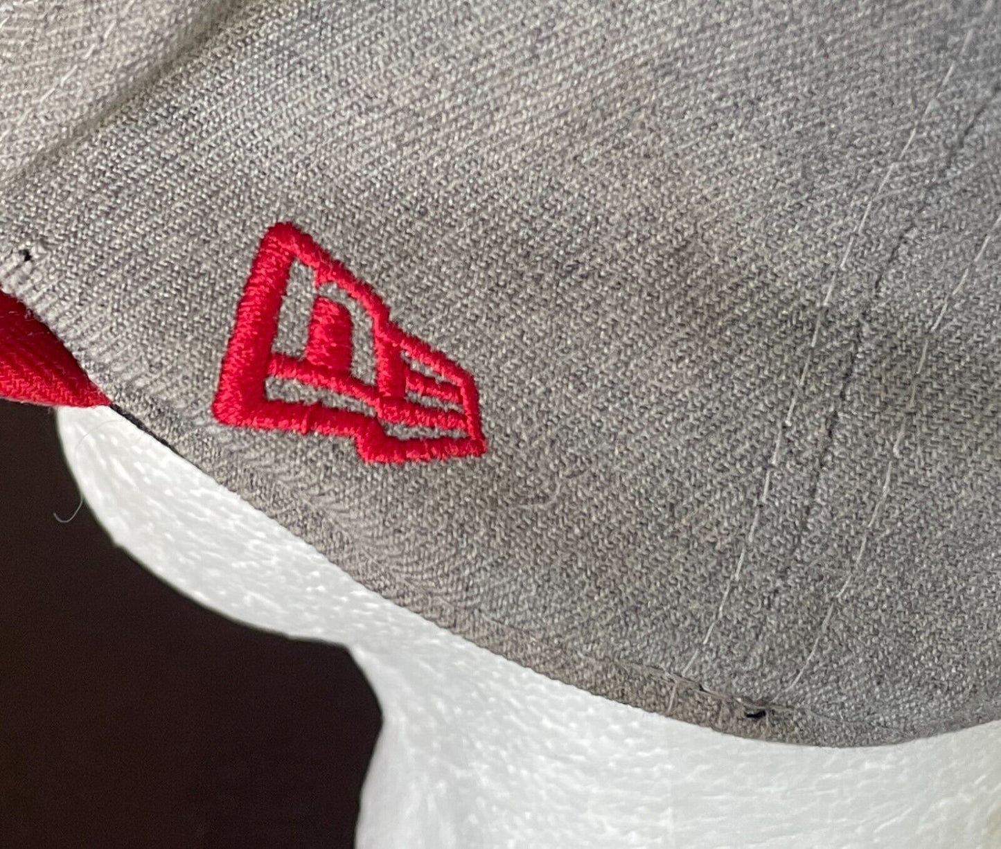 Fan Cap NEW ENGLAND PATRIOTS NFL Grey & Red 59FIFTY Fitted Cap Size 7 3/8/58.7cm