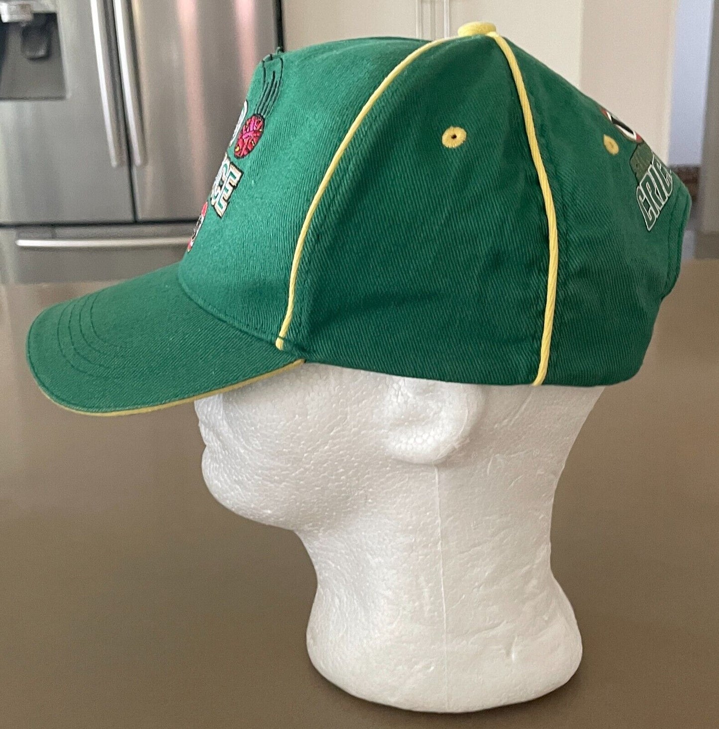 2007 VB Cap 1 Hand 1 Bounce 1 VB Logo Green Gold Cricket Australia Hat 58cm NEW